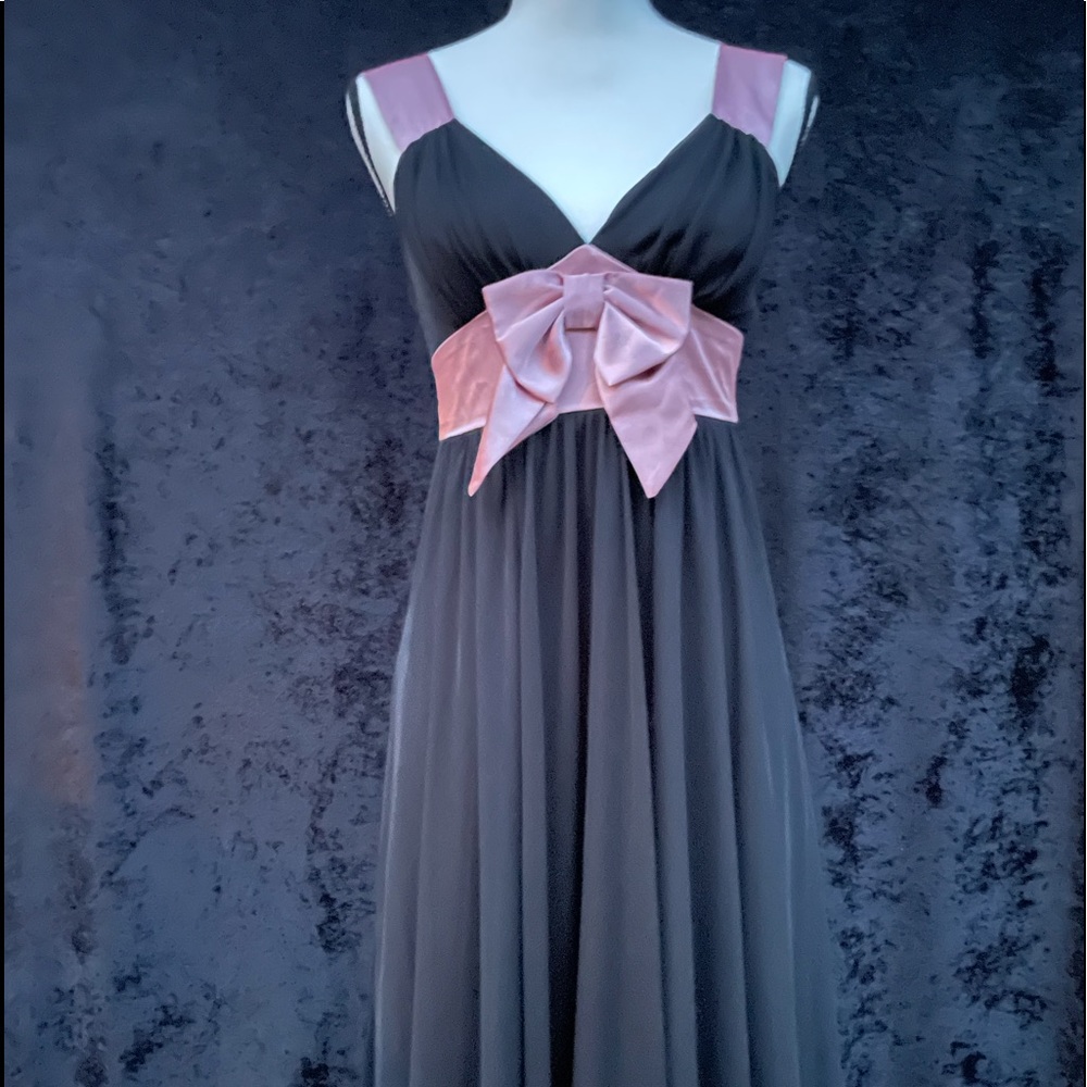 Beautiful 🤩 party, dinner dress!